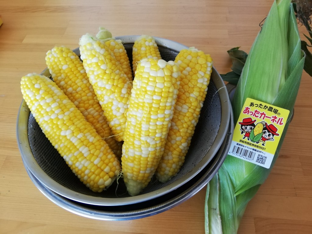 皮付きで加熱した朝採りとうもろこし あったカーネルのおいしい食べ方